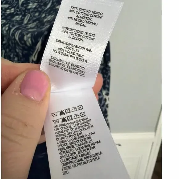 Lucky Brand, Size 3X, Navy Floral Paisley Sleeveless Top, Embroidered, EUC - Picture 4 of 8